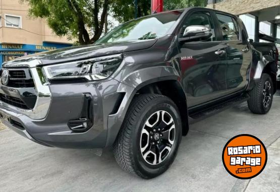 Camionetas - Toyota Hilux SRX 4x4 AT (L24) 2024 Diesel 19000Km - En Venta