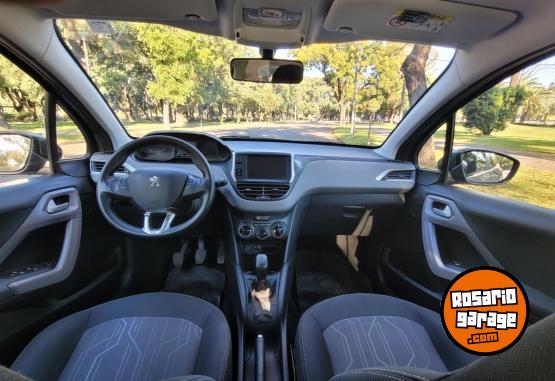 Autos - Peugeot 208 ALLURE 2017 Nafta 50000Km - En Venta