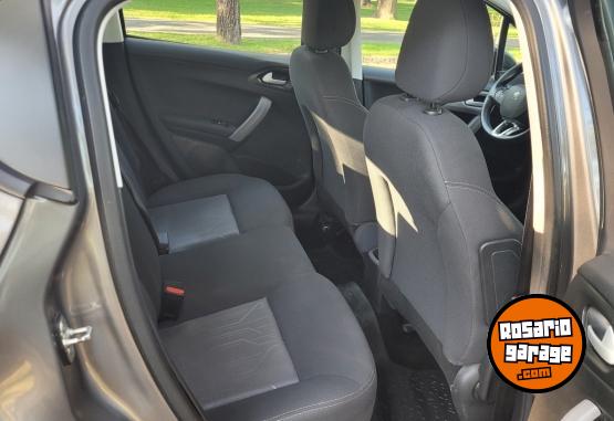 Autos - Peugeot 208 ALLURE 2017 Nafta 50000Km - En Venta