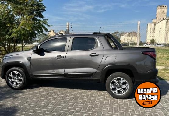 Autos - Fiat Strada Volcano 2021 Nafta 40000Km - En Venta