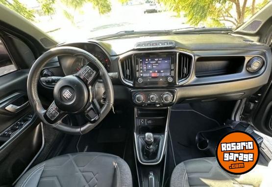 Autos - Fiat Strada Volcano 2021 Nafta 40000Km - En Venta