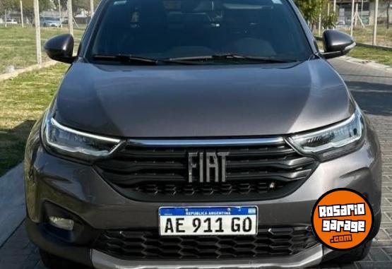 Autos - Fiat Strada Volcano 2021 Nafta 40000Km - En Venta