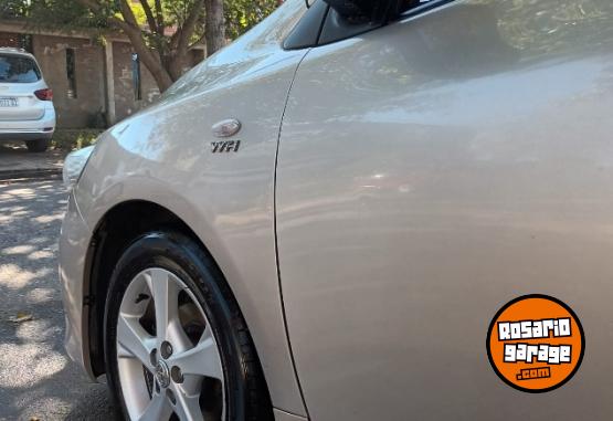 Autos - Toyota 2011 xei 2011 GNC 235000Km - En Venta