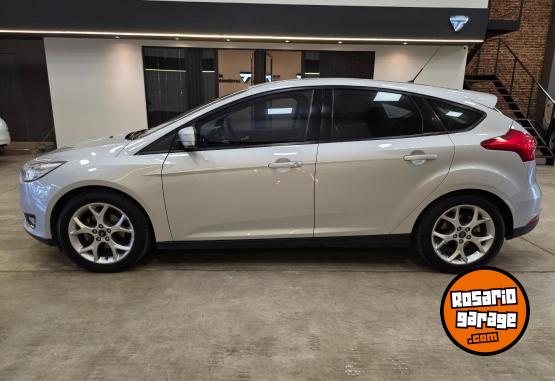 Autos - Ford FOCUS SE PLUS 2.0L 5P AT 2017 Nafta 110000Km - En Venta