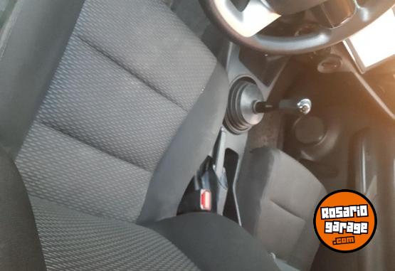 Camionetas - Toyota DX 4x2 2021 Diesel 170000Km - En Venta