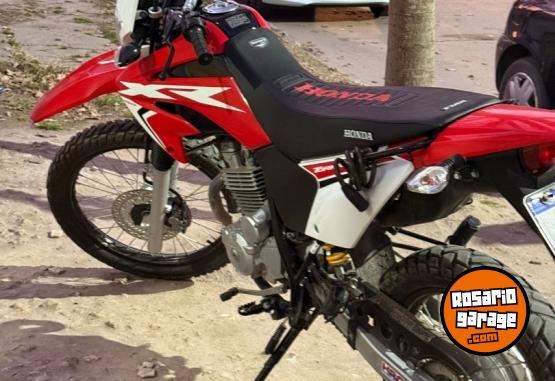Motos - Honda XR 250 2023 Nafta 8000Km - En Venta