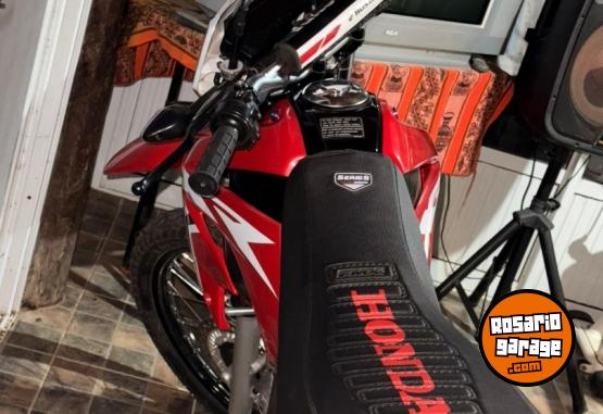 Motos - Honda XR 250 2023 Nafta 8000Km - En Venta
