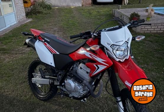 Motos - Honda XR 250 2023 Nafta 8000Km - En Venta