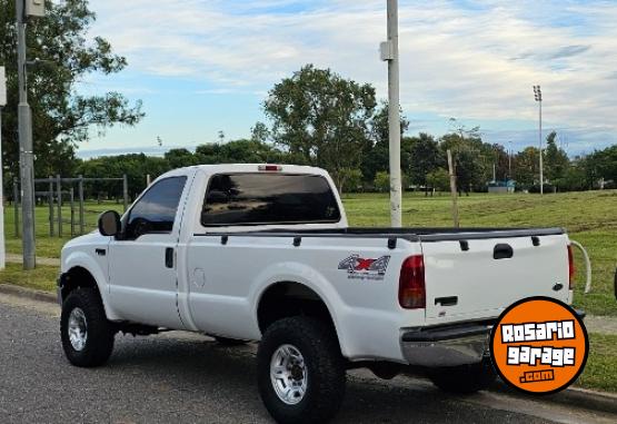 Camionetas - Ford F-100 xlt 3.9D CAB.SIMP 2011 Diesel 400000Km - En Venta