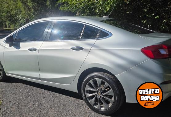 Autos - Chevrolet Cruze LTZ 1.4T AT 2017 Nafta 71000Km - En Venta