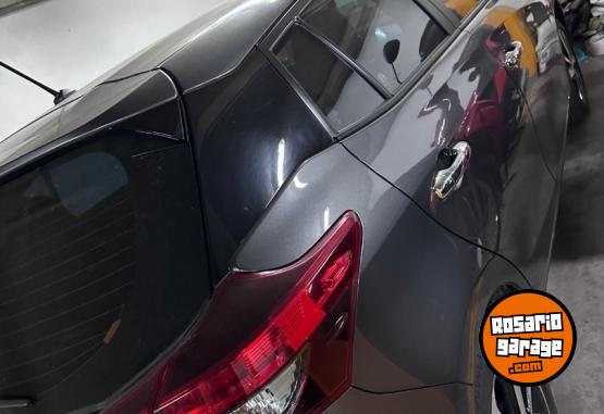 Autos - Toyota Yaris 2025 Nafta 13000Km - En Venta