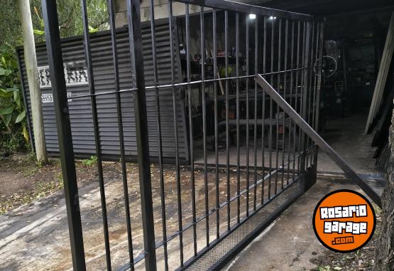 Hogar - Port�n Corredizo hierro cuadrado - En Venta