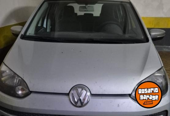 Autos - Volkswagen 2015 UP high 2015 Nafta 121500Km - En Venta