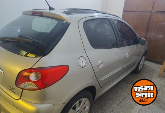 Autos - Peugeot 207 2013 Nafta 125000Km - En Venta