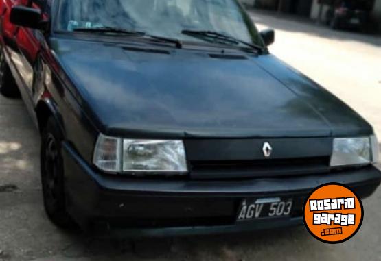 Autos - Renault 9 1996 GNC 200000Km - En Venta