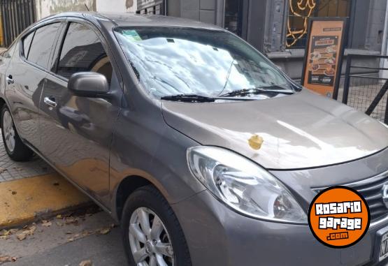 Autos - Nissan Versa 2014 Nafta 195000Km - En Venta