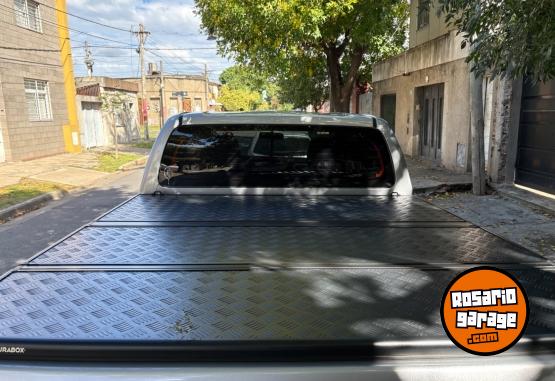 Camionetas - Toyota SR 4x2 AT 2025 Diesel 14500Km - En Venta