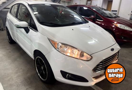 Autos - Ford FIESTA TITANIUM POWER 2015 Nafta 92615Km - En Venta