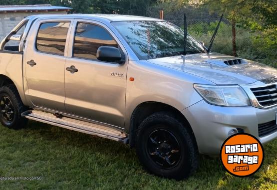 Camionetas - Toyota hilux 4x4 2015 Diesel 230000Km - En Venta