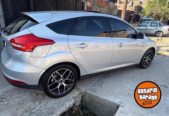 Autos - Ford Focus III titanium 2017 Nafta 119600Km - En Venta