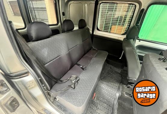 Utilitarios - Renault kangoo 2015 GNC 129000Km - En Venta