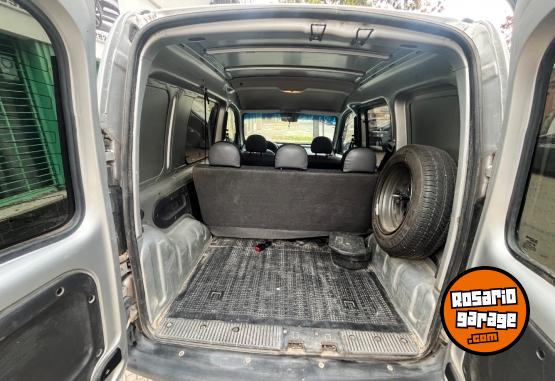 Utilitarios - Renault kangoo 2015 GNC 129000Km - En Venta