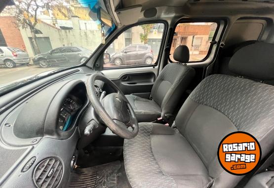 Utilitarios - Renault kangoo 2015 GNC 129000Km - En Venta