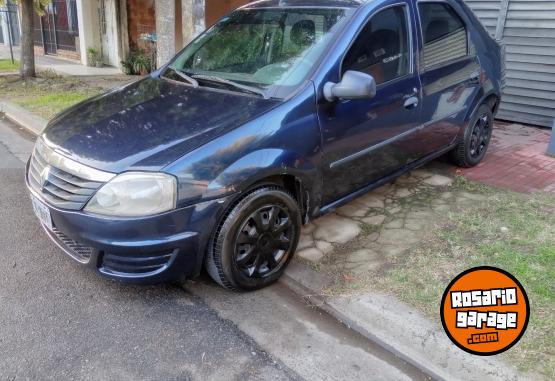 Autos - Renault Logan 2013 Nafta 220000Km - En Venta