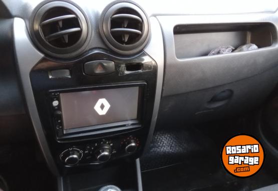 Autos - Renault Logan 2013 Nafta 220000Km - En Venta