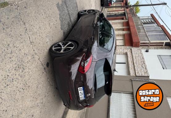 Autos - Peugeot 208 allure 2017 GNC 93000Km - En Venta