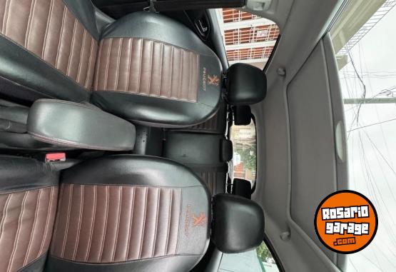 Autos - Peugeot 208 allure 2017 GNC 93000Km - En Venta