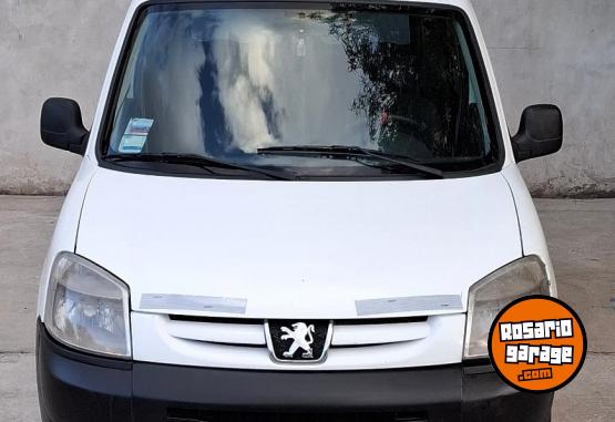 Utilitarios - Peugeot Partner 2012 Diesel 280000Km - En Venta