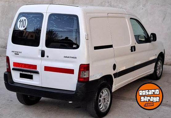 Utilitarios - Peugeot Partner 2012 Diesel 280000Km - En Venta