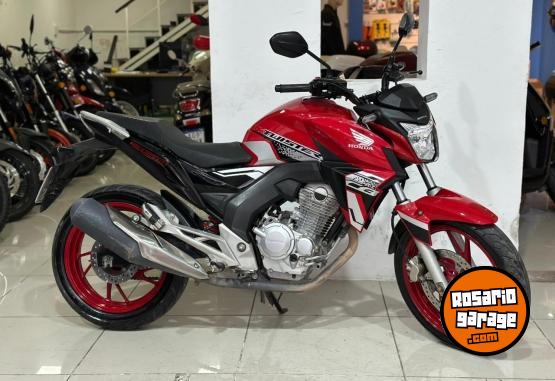 Motos - Honda CB 250 TWISTER 2022 Nafta 38700Km - En Venta