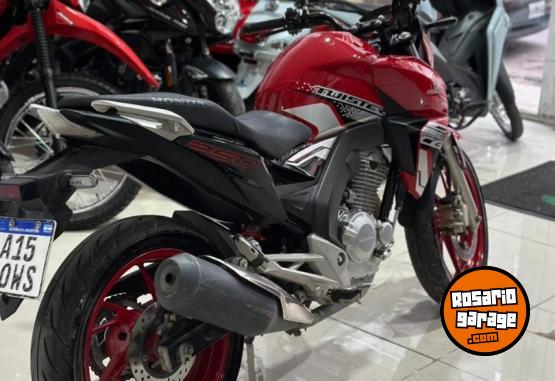 Motos - Honda CB 250 TWISTER 2022 Nafta 38700Km - En Venta