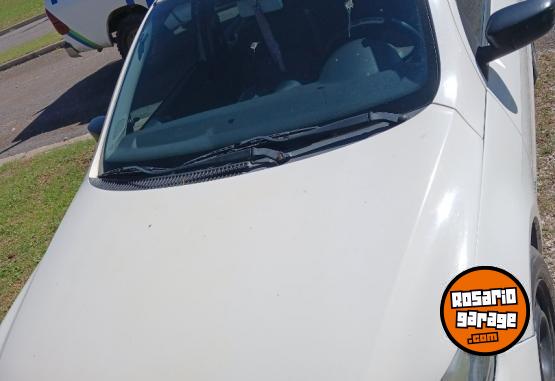 Autos - Volkswagen Gol trend pack 1 2011 Nafta 235000Km - En Venta