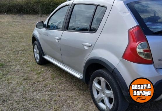 Autos - Renault Sandero Stepway 2010 GNC 308000Km - En Venta