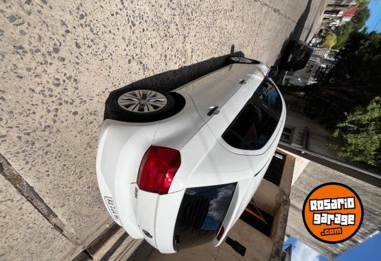 Autos - Volkswagen Gol trend 2019 Nafta 80000Km - En Venta