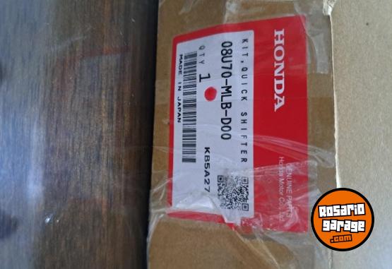 Motos - Honda Hornet 750 2025 Nafta 7500Km - En Venta