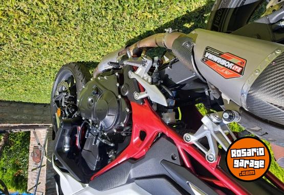 Motos - Honda Hornet 750 2025 Nafta 7500Km - En Venta