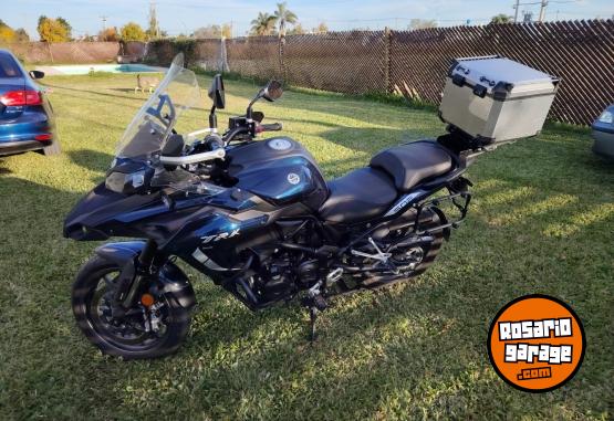 Motos - Benelli Trk 502 2023 Nafta 14500Km - En Venta