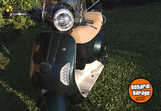 Motos - Motomel Strato Euro 150 2024 Nafta 6500Km - En Venta