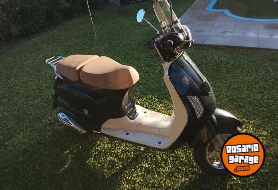 Motos - Motomel Strato Euro 150 2024 Nafta 6500Km - En Venta
