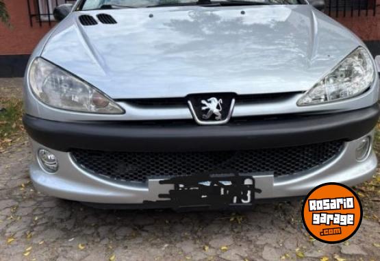 Autos - Peugeot 206 2011 Nafta 135000Km - En Venta