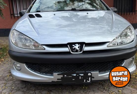 Autos - Peugeot 206 2011 Nafta 135000Km - En Venta