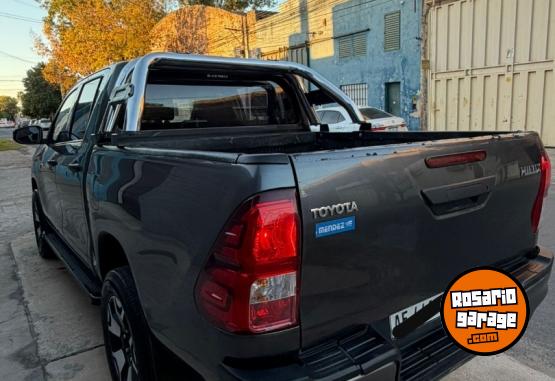 Camionetas - Toyota HILUX 2020 Diesel 130000Km - En Venta