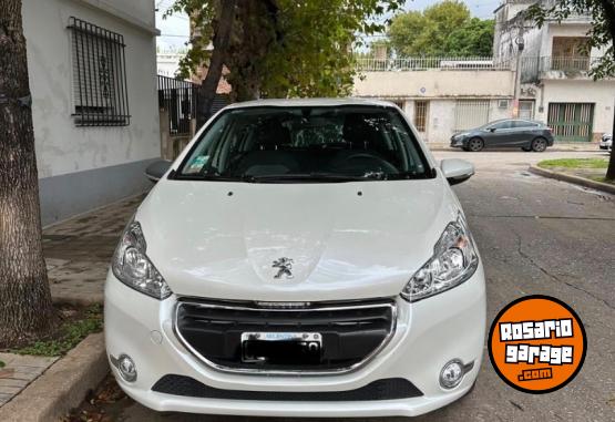 Autos - Peugeot 208 1.5 2015 Nafta 42500Km - En Venta