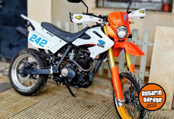 Motos - Guerrero GXM Motard 200 2011 Nafta 1Km - En Venta