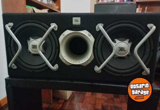 Accesorios para Autos - Subwoofer JBL - En Venta