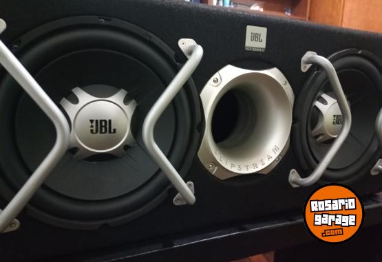 Accesorios para Autos - Subwoofer JBL - En Venta
